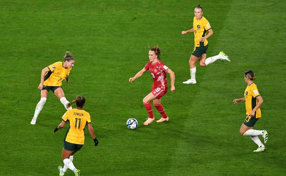 PG电子-朝鲜女足赛场录像